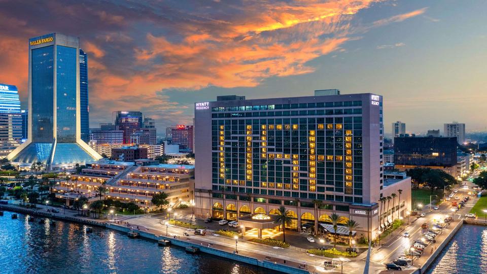 Hyatt Regency Jacksonville Riverfront from ₱7,017. Jacksonville Hotel ...