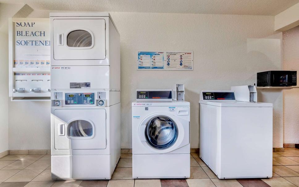 Laundry facility Photo