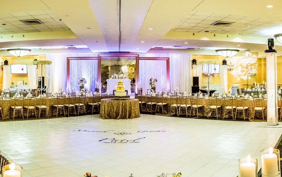 Banquet hall Photo