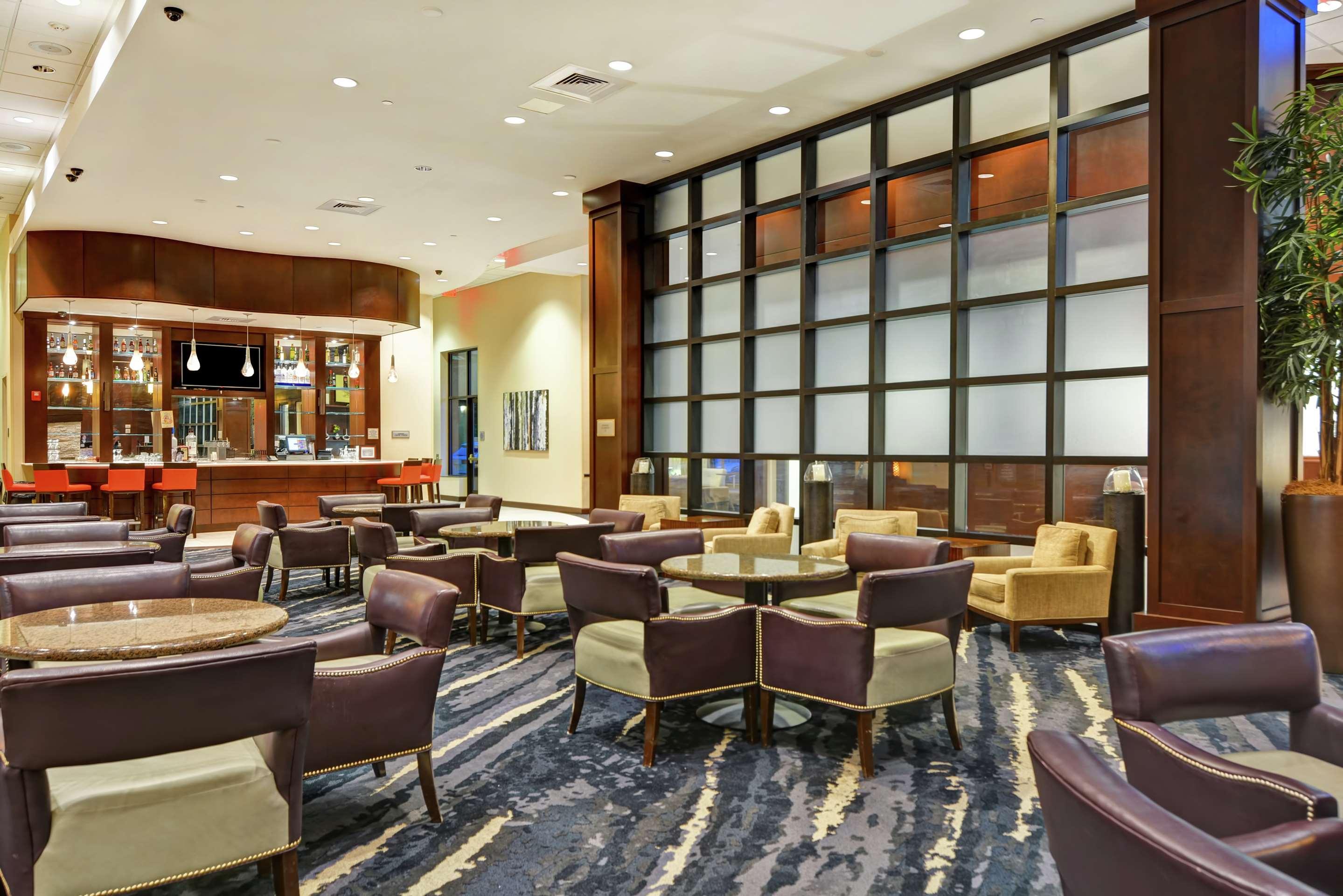 Embassy Suites By Hilton Savannah Airport From ₱8,280. Savannah Hotel ...