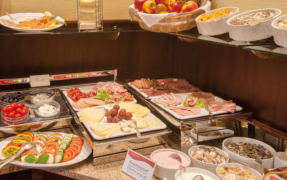 Buffet Photo