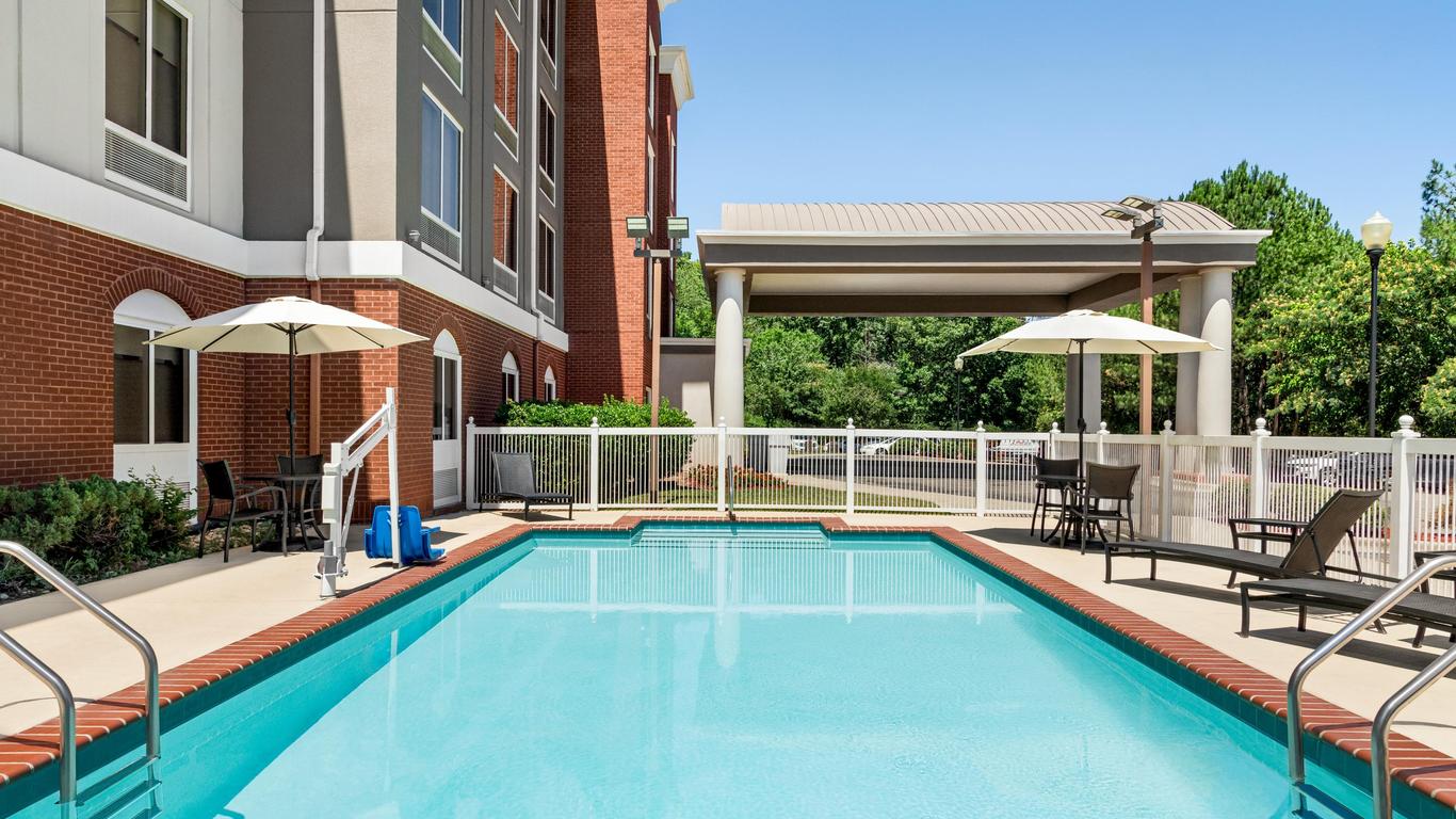 Holiday Inn Express & Suites Birmingham-Irondale (East)