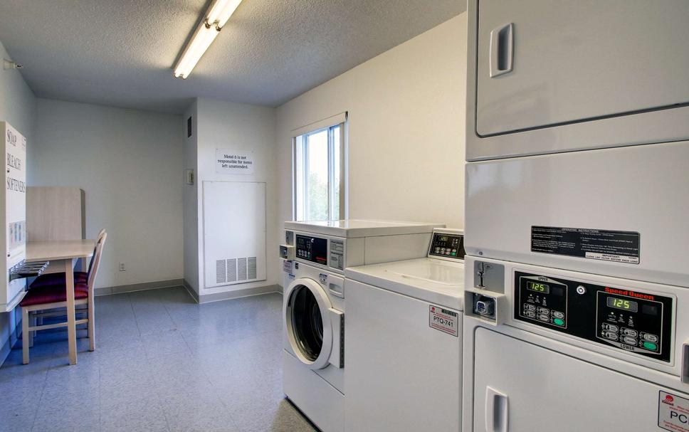 Laundry facility Photo