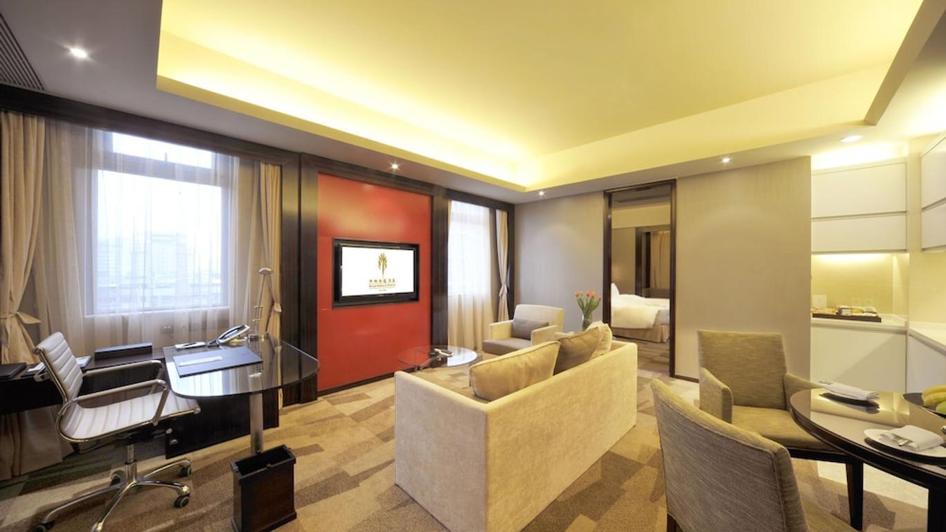 Royal Suites And Tower Wuhan