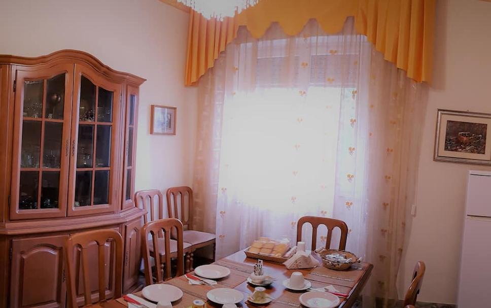 Dining room Photo