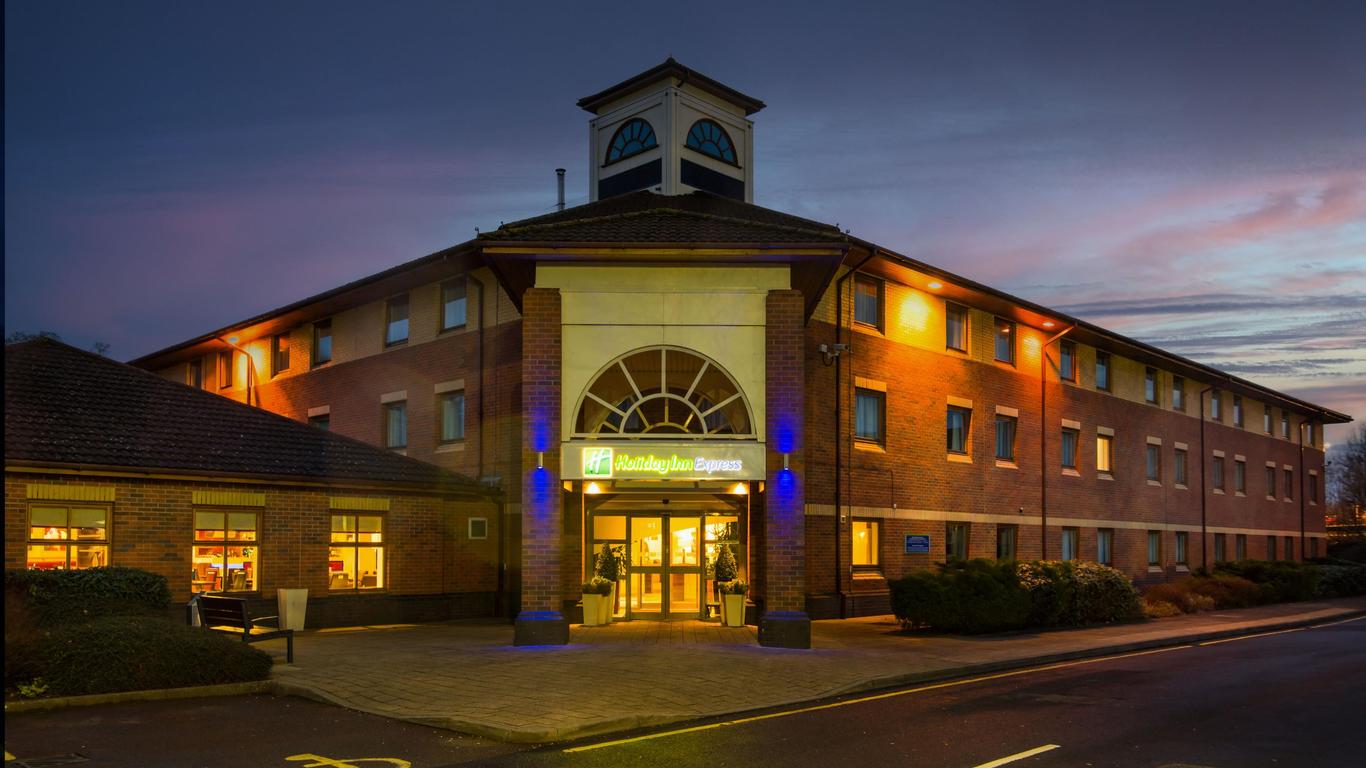 Holiday Inn Express Warwick - Stratford-Upon-Avon