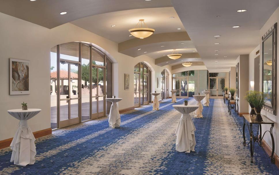 Banquet hall Photo