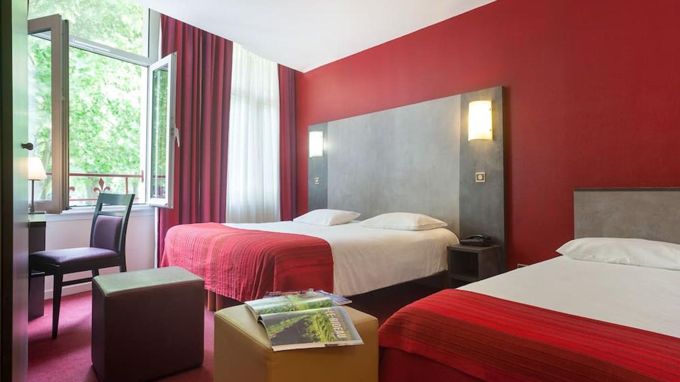 Brit Hotel Chinon le Lion d'Or