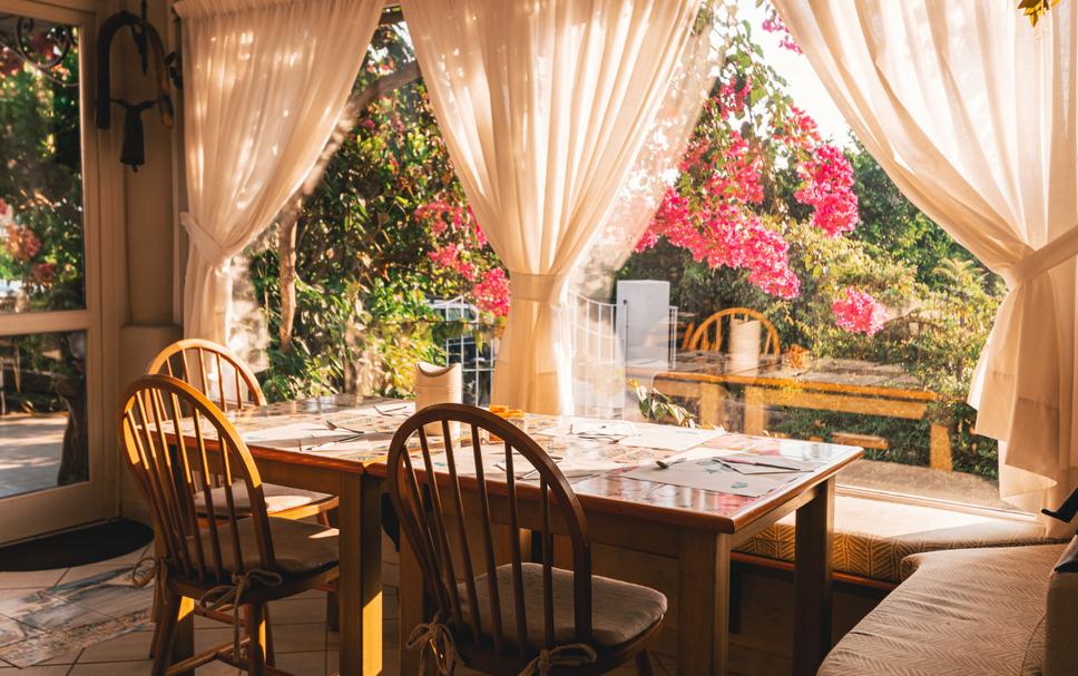 Dining room Photo